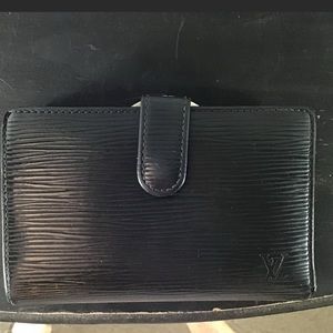 LV Louis Vuitton EPI Noir wallet